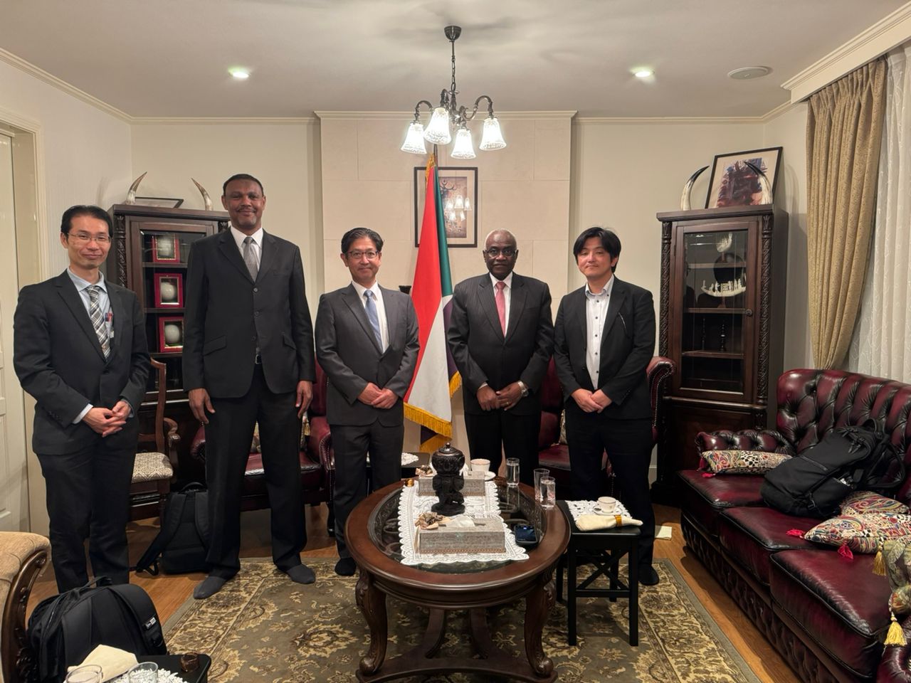 You are currently viewing H.E. the Ambassador Hosts a Friendly Dinner for Esteemed Japanese Foreign Ministry Officials